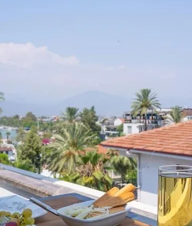 Apartment Sahilde Deniz Manzarali Sik Daire Fethiye